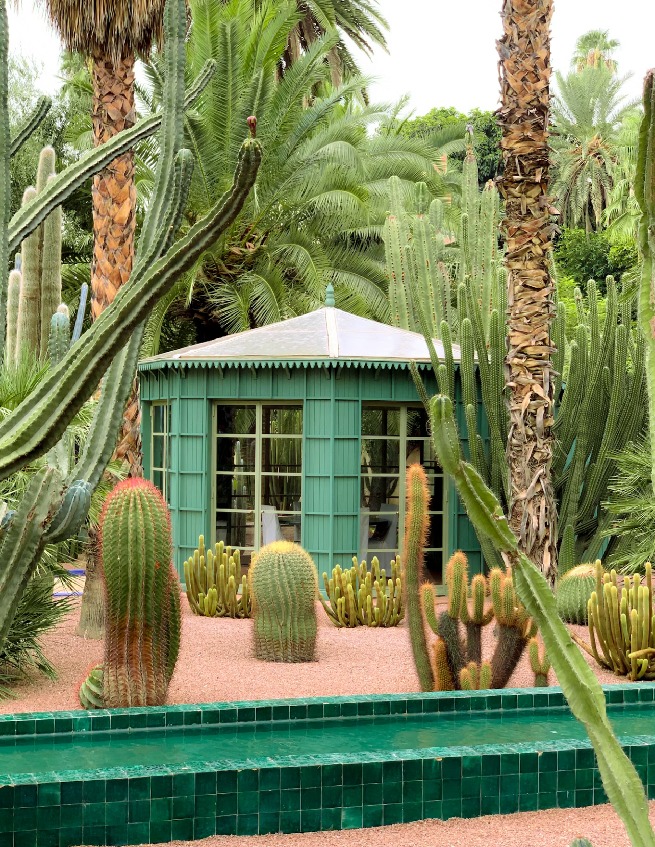 10EC57FB-C782-4D95-9E9A-723BF5932EA0